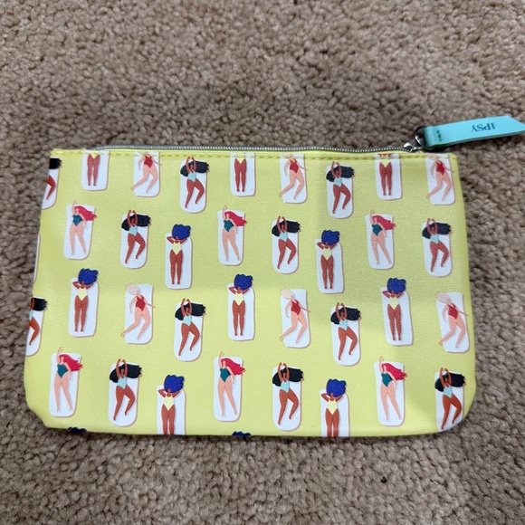 Ipsy Love Yourself Makeup Bag Toiletry Bag Pencil Pouch Trap Sack - Picture 1 of 3